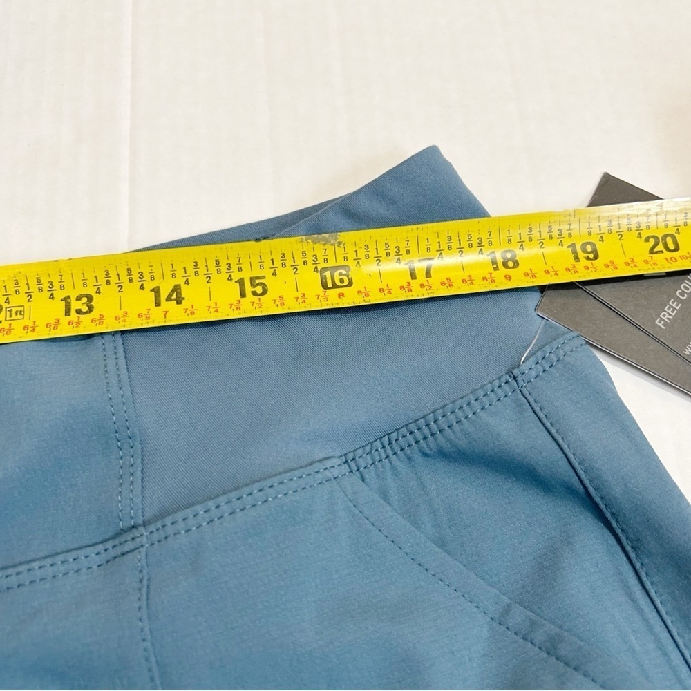 New Free Country Hybrid Shorts Size XXL Sage Steel Quick Drying Workout Hiking - Picture 12 of 13